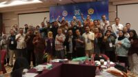 Para peserta UKW dan Penguji dari UPN Veteran Yogyakarta sedang pose bersama