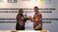 Direktur Utama PT PLN Batam Muhammad Irwansyah Putra dan Komisaris Utama PT Medco Power Indonesia Amri Siahaan berkomitmen memberikan pelayanan listrik yang andal di wilayah Batam