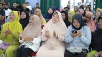 Kepala BP Batam sedang melakukan sosialisasi dengan warga Rempang