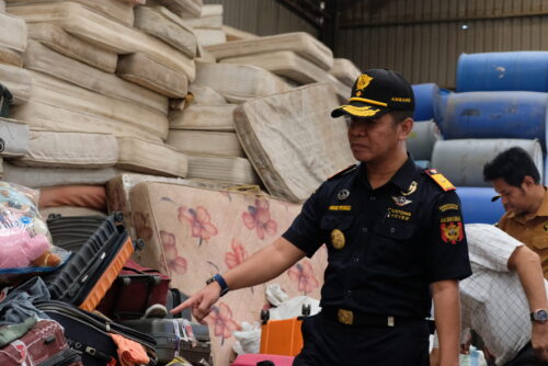 Pemusnahan barang bekas penegahan BC Batam