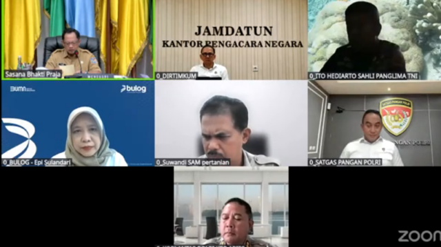 Rapat zoom Meeting Menteri Dalam Negeri Tito Karnavian teentang pengendalian inflasi 2025